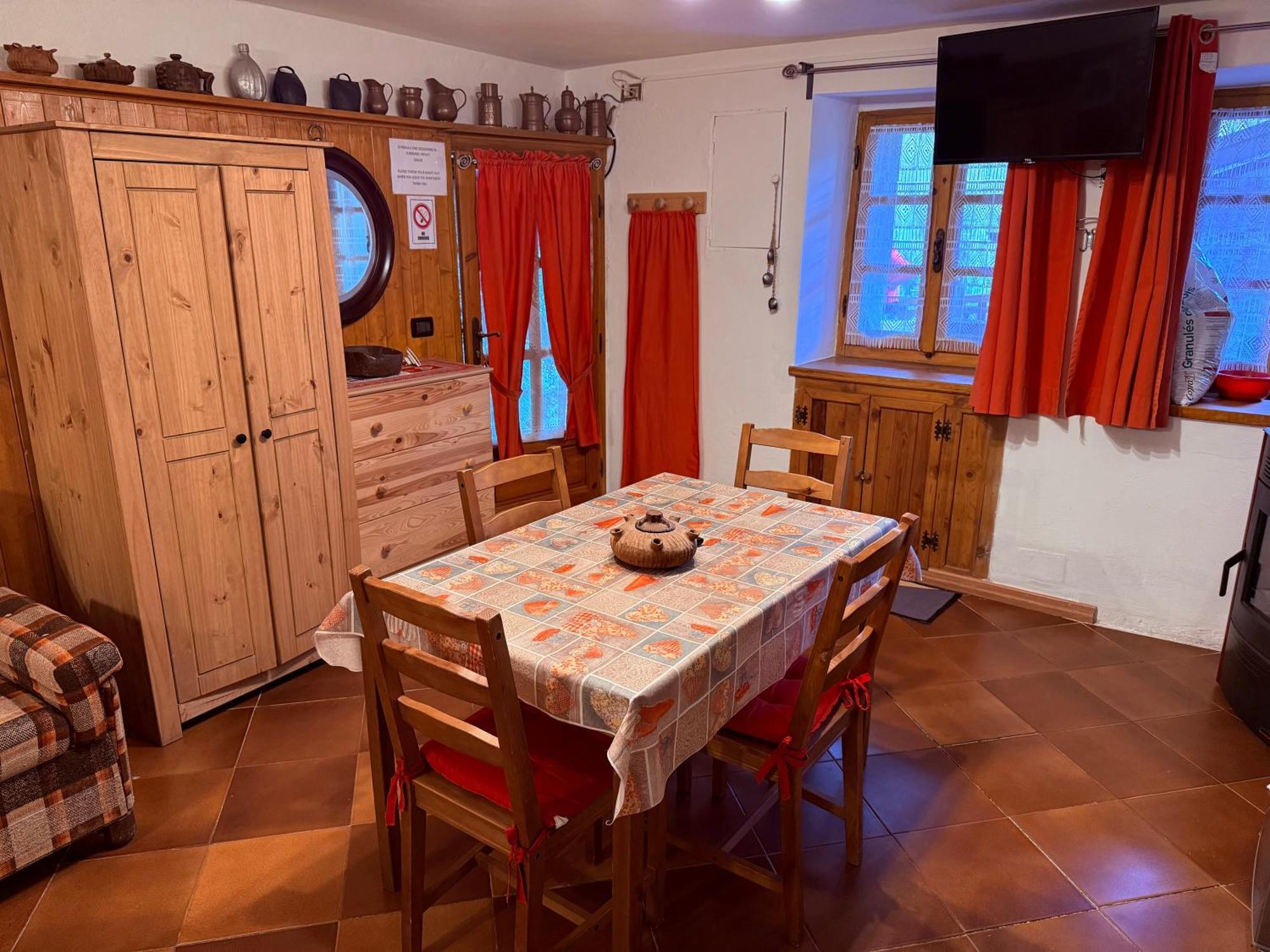 Casa Vacanze Nora Chamois Exteriér fotografie