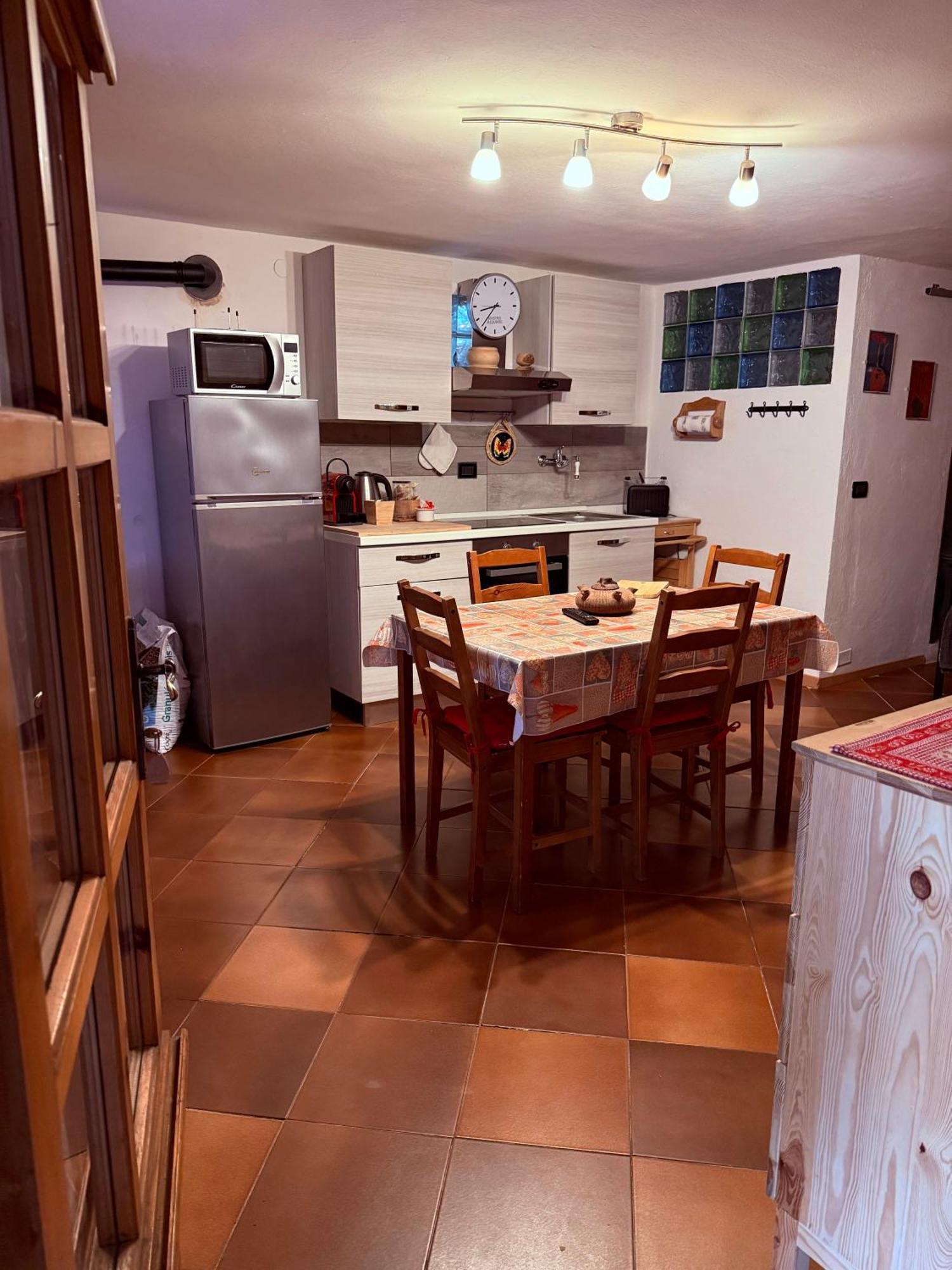Casa Vacanze Nora Chamois Exteriér fotografie