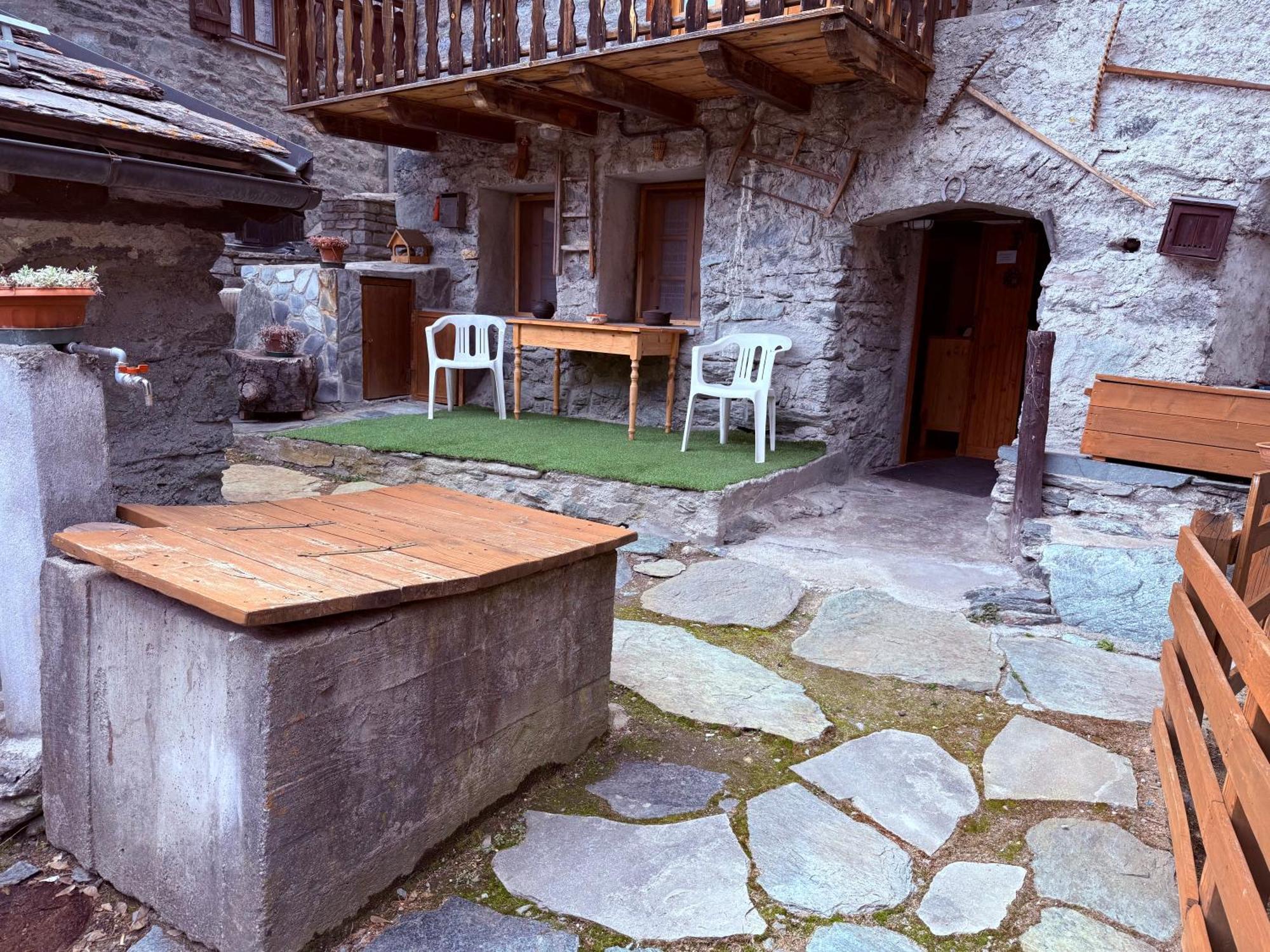Casa Vacanze Nora Chamois Exteriér fotografie
