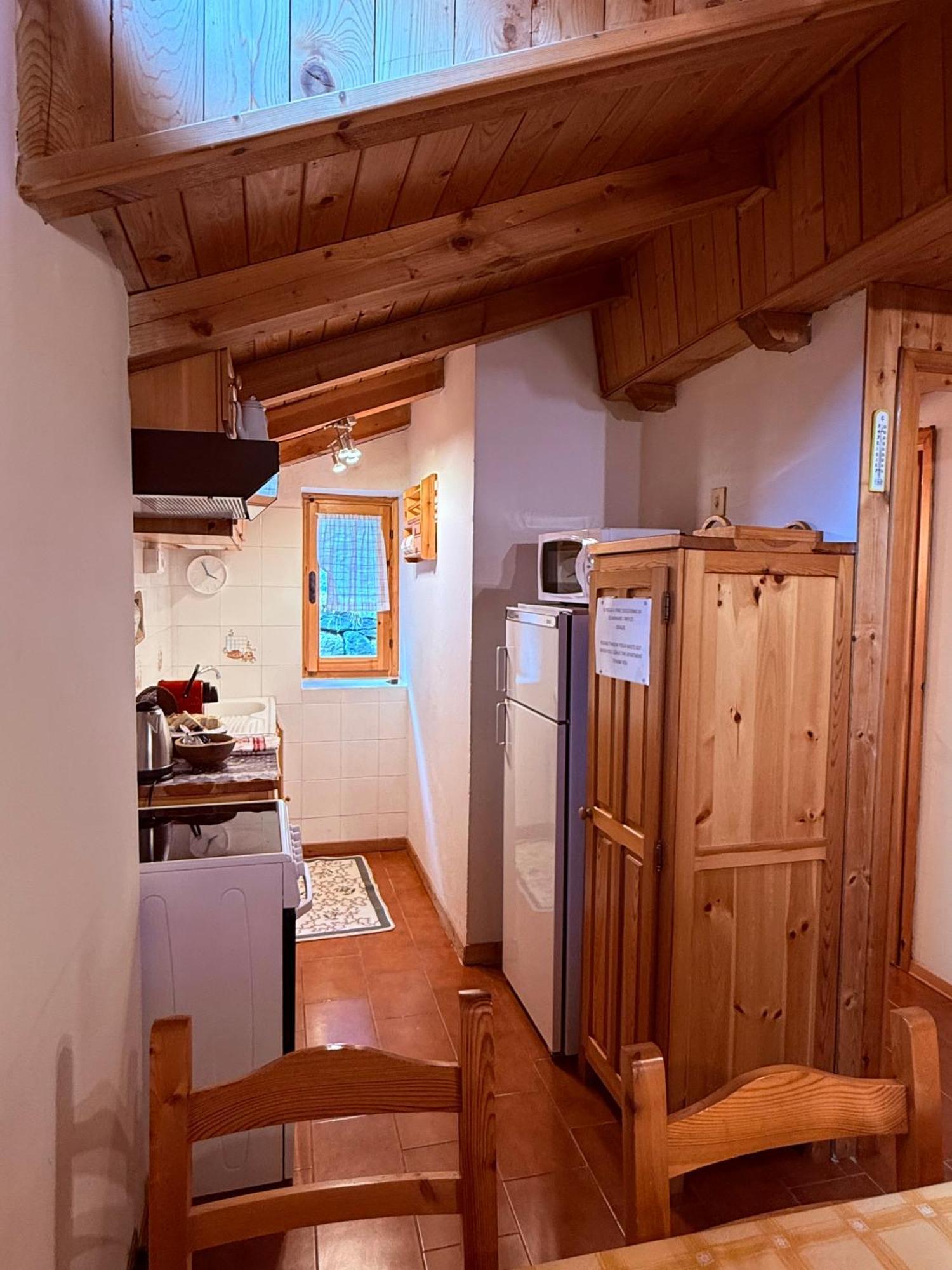 Casa Vacanze Nora Chamois Exteriér fotografie
