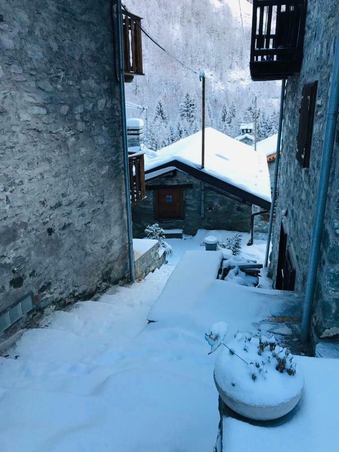 Casa Vacanze Nora Chamois Exteriér fotografie
